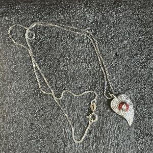 Brand New ladybird on leaf pendant with 925 silver necklace